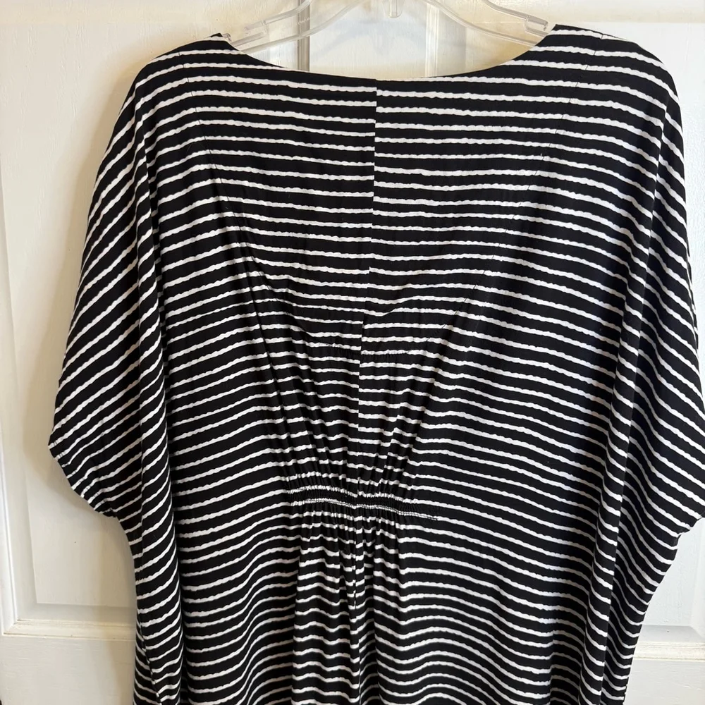 Women's Unbranded Dress Size 3X Black and White Striped - Picture 3 of 10